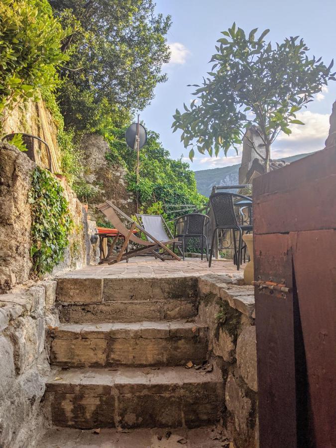 Best View! Rooftop With Garden - Old Town Nr404 โกตอร์ ภายนอก รูปภาพ
