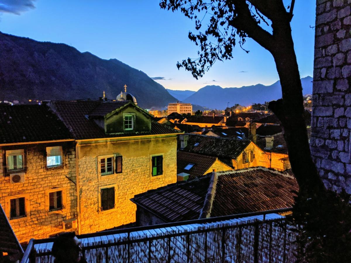 Best View! Rooftop With Garden - Old Town Nr404 โกตอร์ ภายนอก รูปภาพ